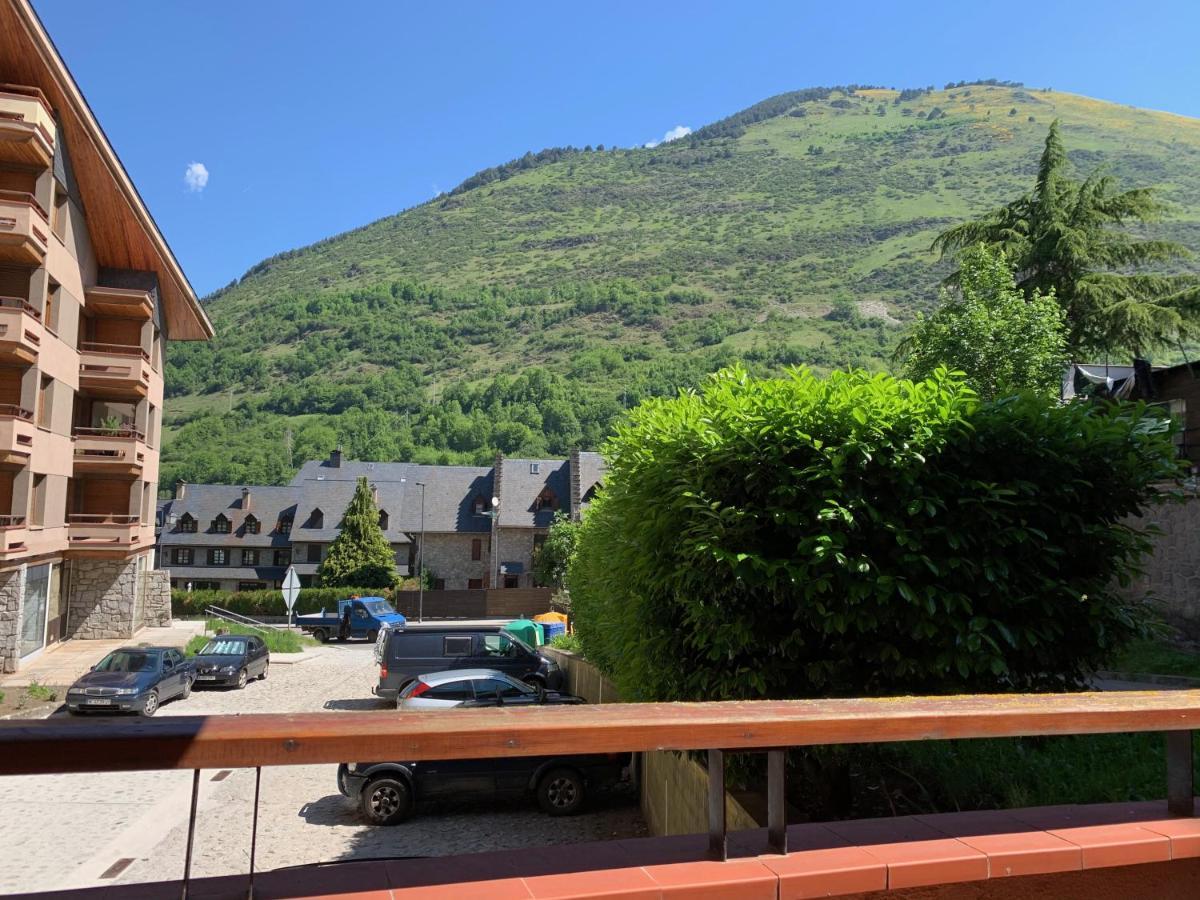 Apartament Reformat I Acollidor A Vielha, Ben Ubicat Бетрен Экстерьер фото